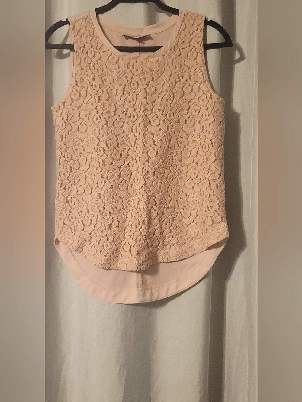 LOFT Pale Blush Lace Shell Top